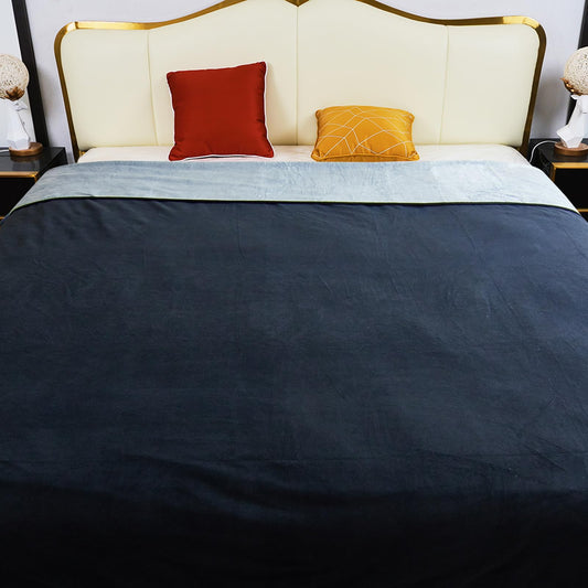 Reversible Waterproof Throw Blanket