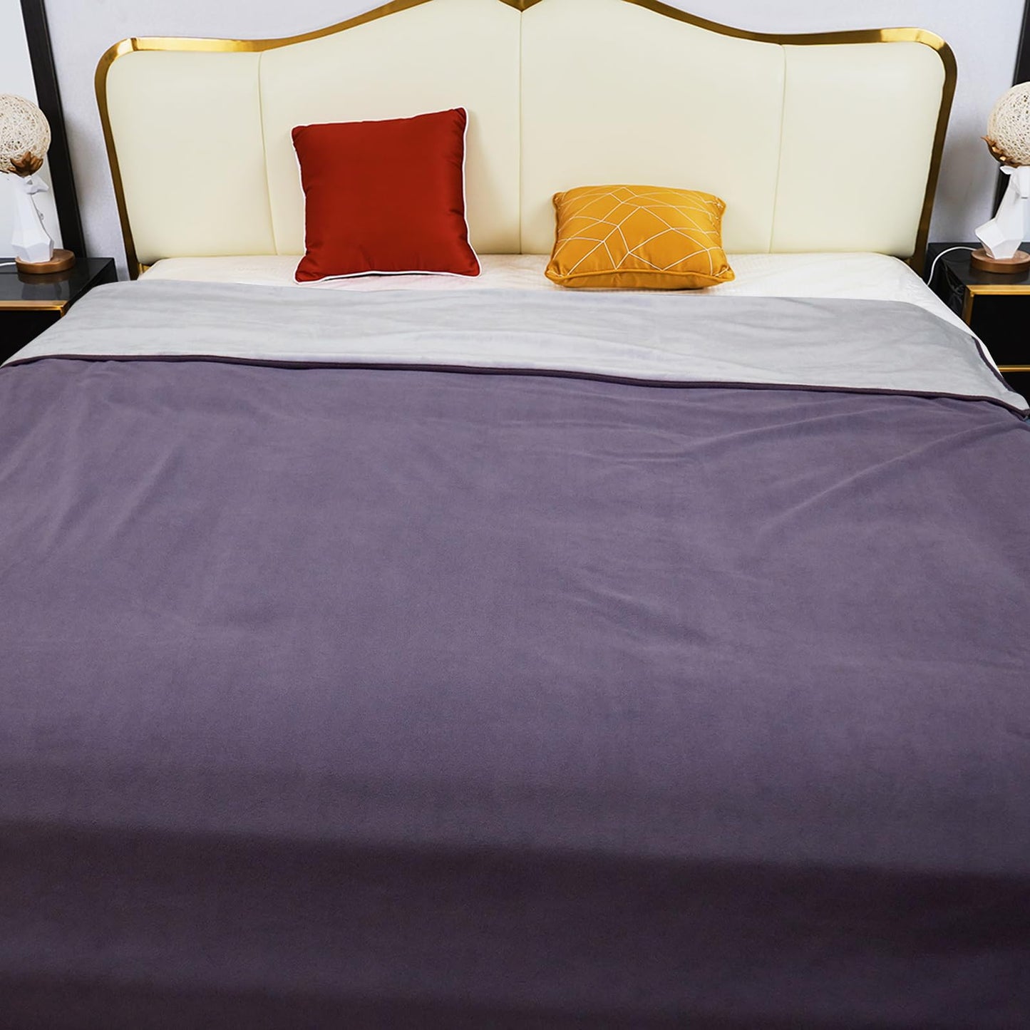 Reversible Waterproof Throw Blanket
