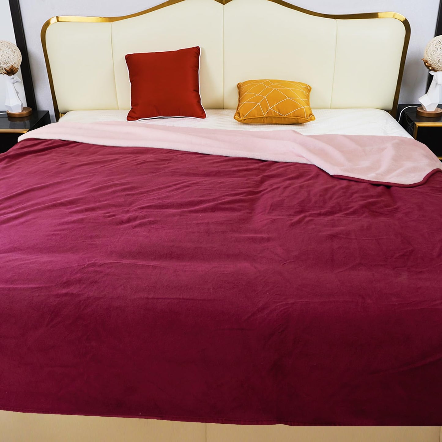 Reversible Waterproof Throw Blanket